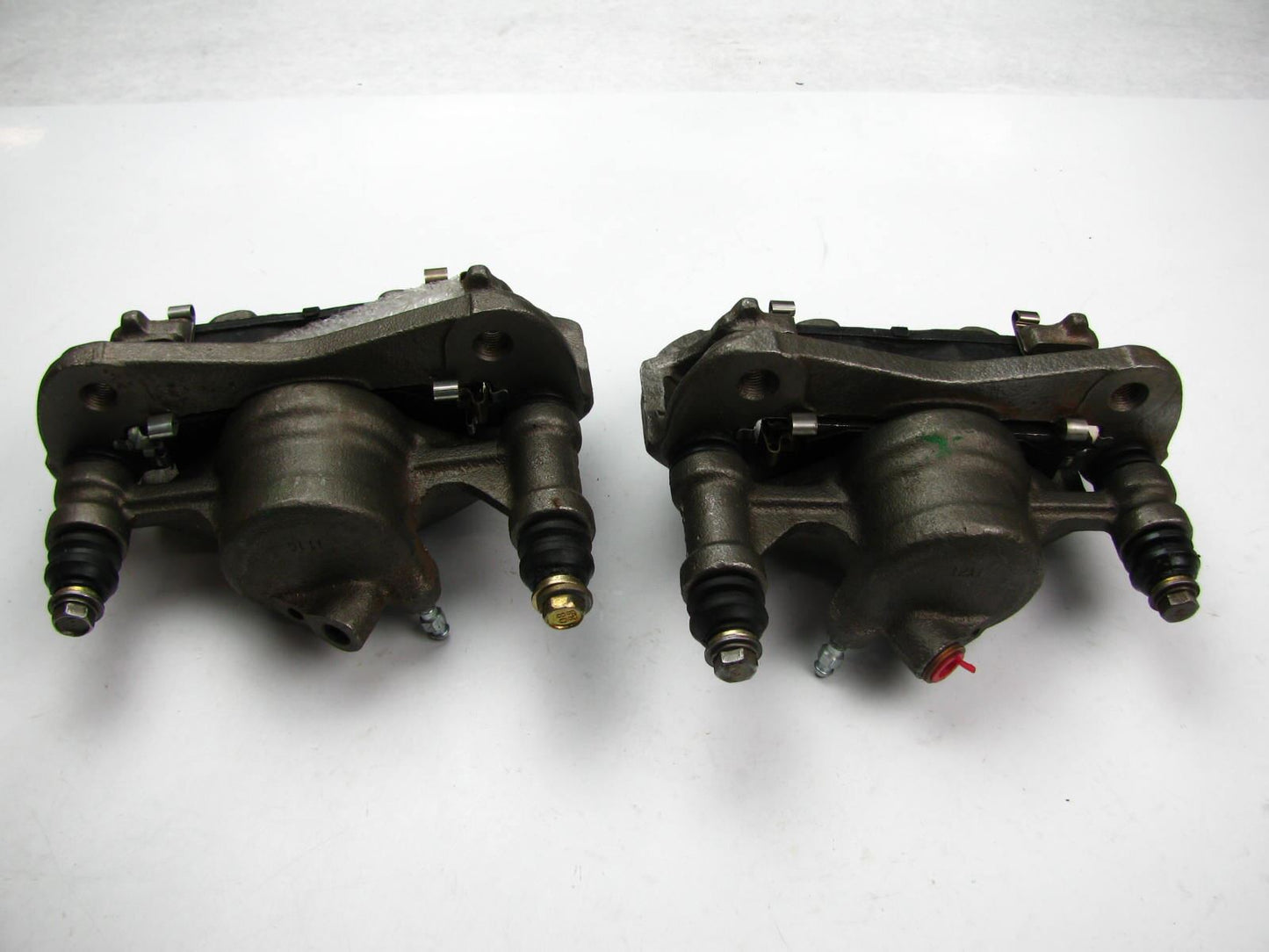 Reman Autoline C5697677 FRONT Disc Brake Caliper Set With Pads 1987-1992 Corolla