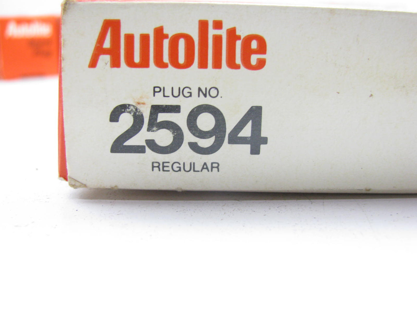 (4) Autolite 2594 Spark Plugs Replaces: AG091 N2C N3C 801 805 4046 4030 B7ET