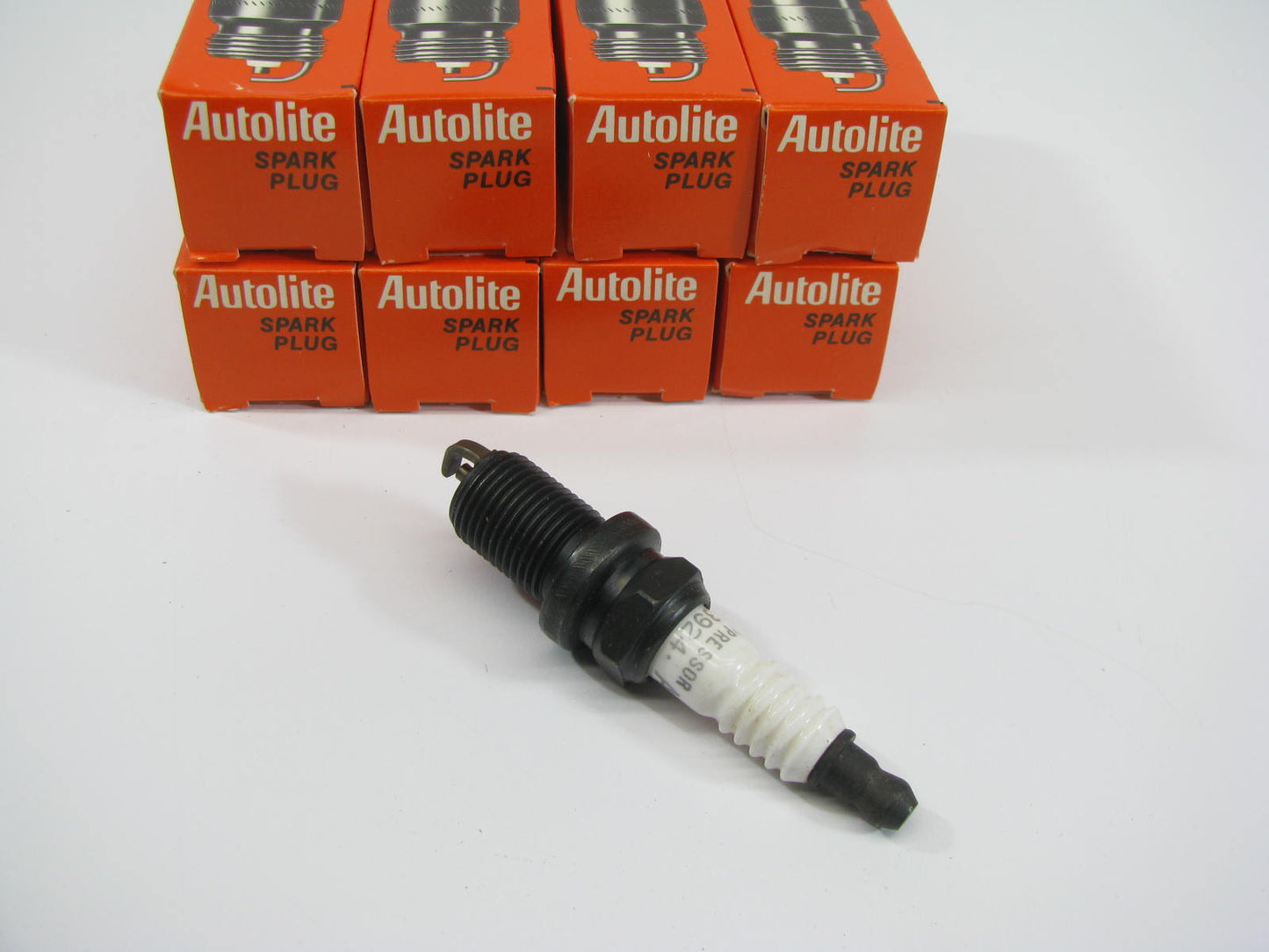 (8) Autolite 3924 Ignition Spark Plugs - Copper Resistor