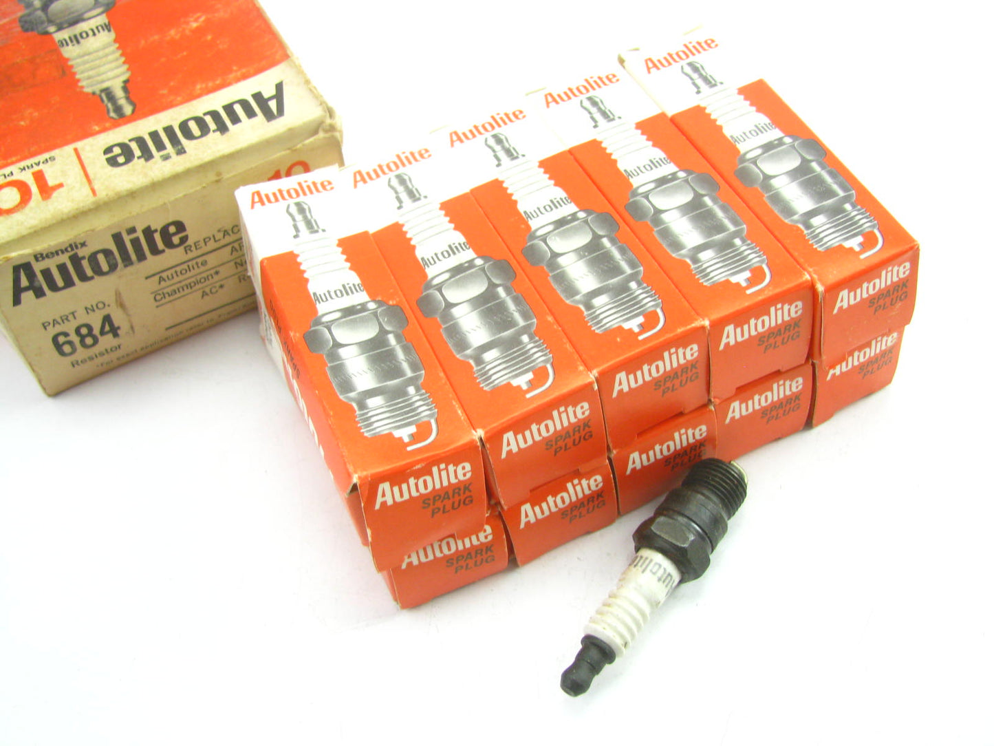 (10) Autolite 684 Spark Plugs Replaces: P6RC-15 7240 YR55 BR6FS 75 5039 108 RV8C