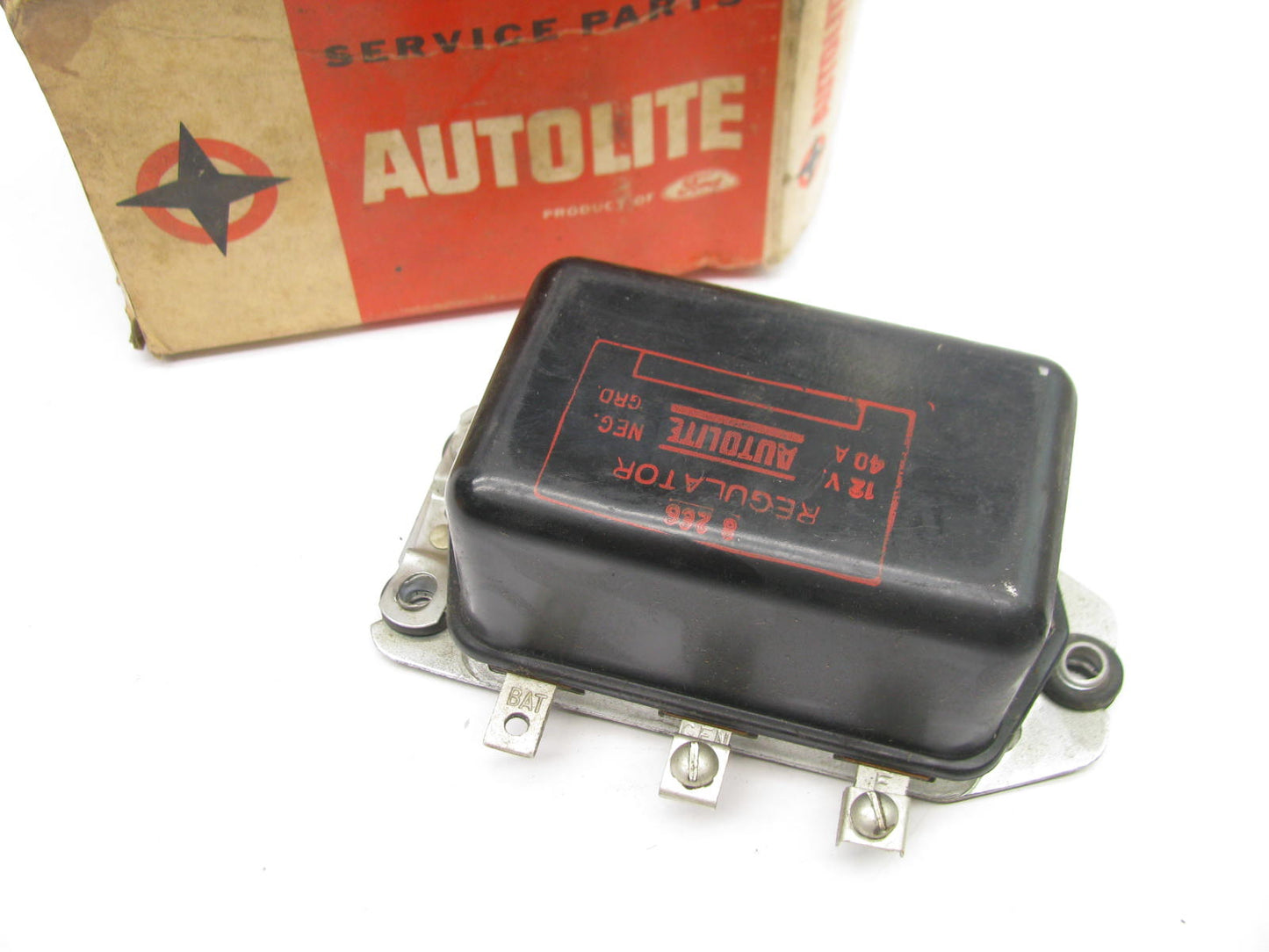 Autolite 8-266 VINTAGE Voltage Regulator 12V Neg 1958-1959 Rambler 327-V8 40 Amp