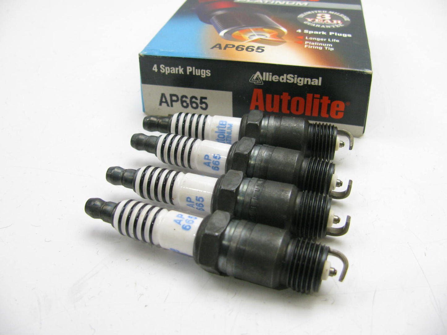 (4) Autolite AP665 Platnium Spark Plugs