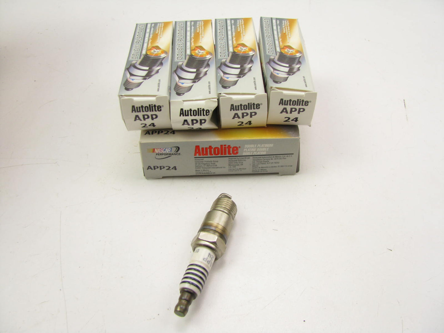 (4) Autolite APP24 Ignition Spark Plugs - Double Platinum