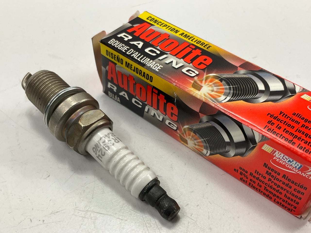 Autolite AR3924 Resistor Ignition Spark Plug