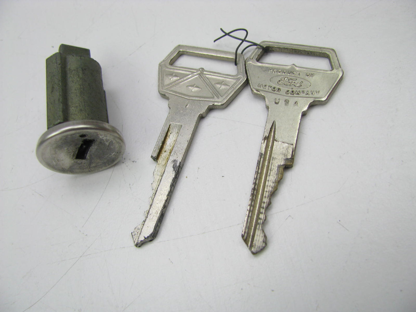 Autolite SW422 Ignition Lock Cylinder & Keys For 65-66 Ford Mustang C5OZ-11582-A