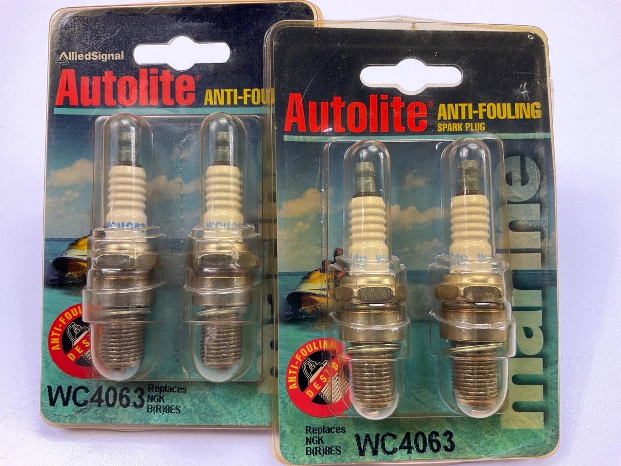 (4) Autolite WC4063 ANTI-FOULING Spark Plugs - Replaces NGK BR8ES