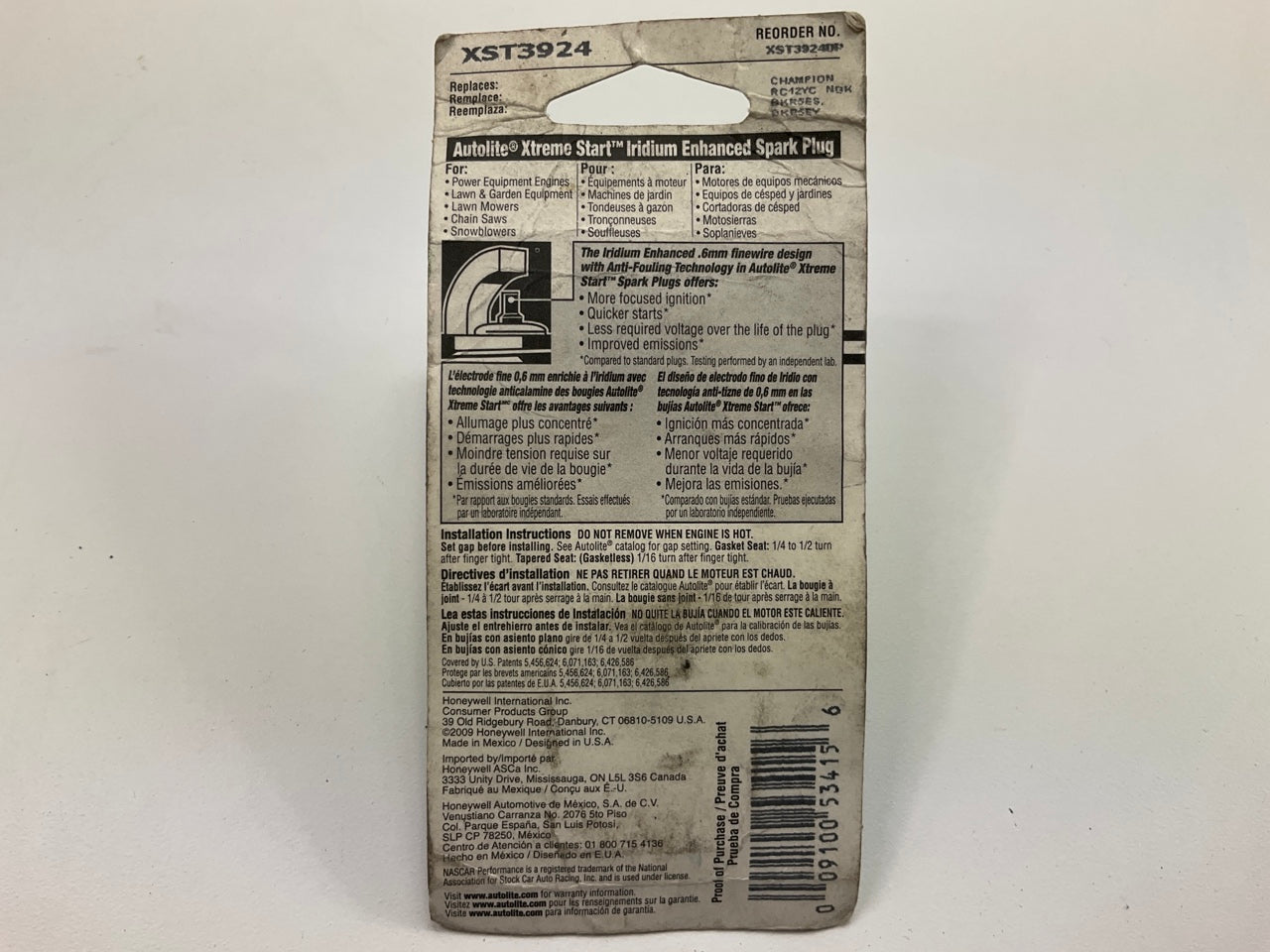 Autolite XST3924 Small Engine Ignition Spark Plug