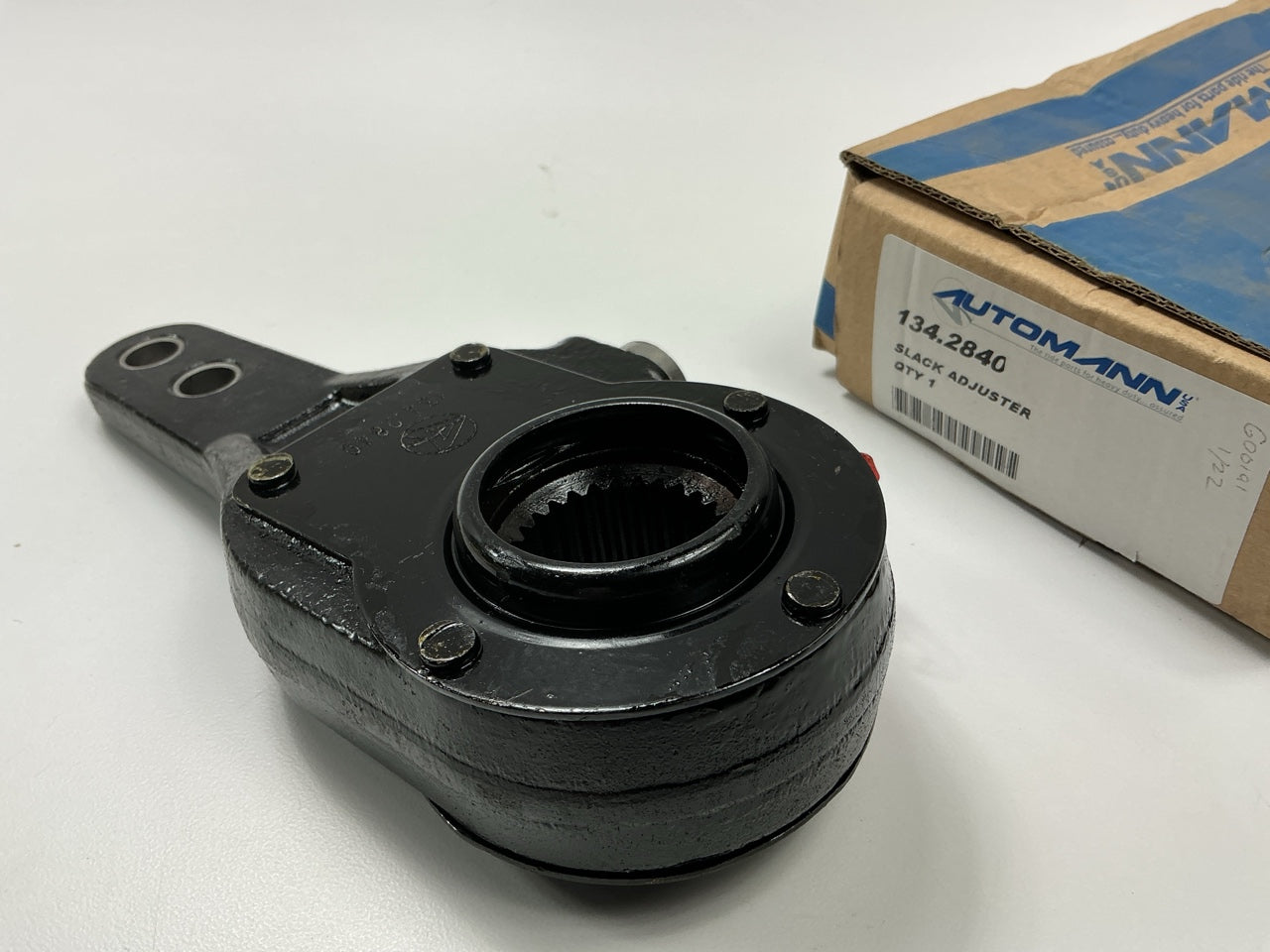 Automann 134-2840 Manual Slack Adjuster, 1.5'' X 28 Spline, 5'' & 6'' - Meritor