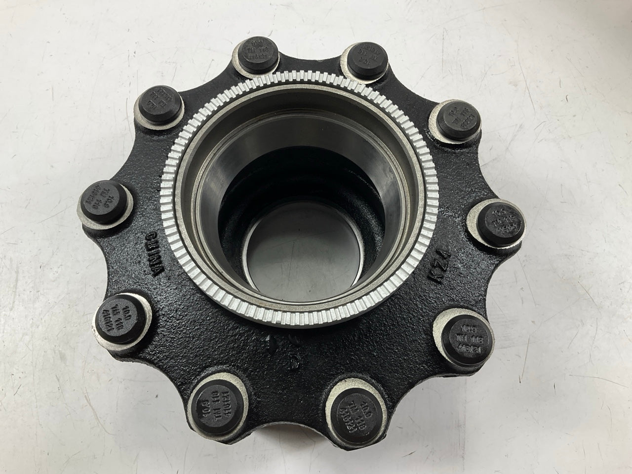 Automann 150.T1101.S1 Outboard Mount 10-Bolt Long Stud Wheel Hub Assembly