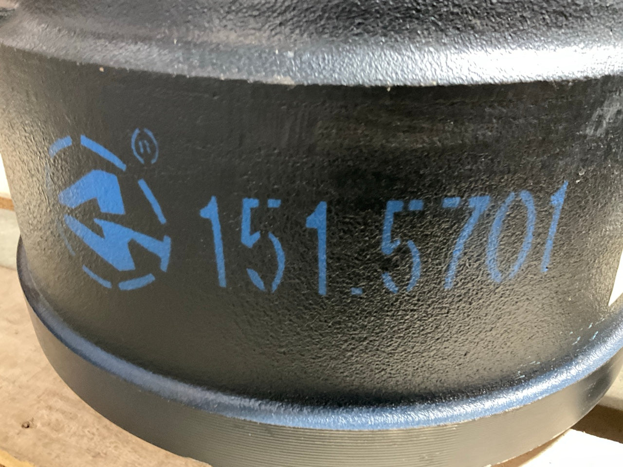 Automann 151.5701 Brake Drum, 15.00'' X 7.00'' - 8.990'' Pilot, 8 Bolt Holes