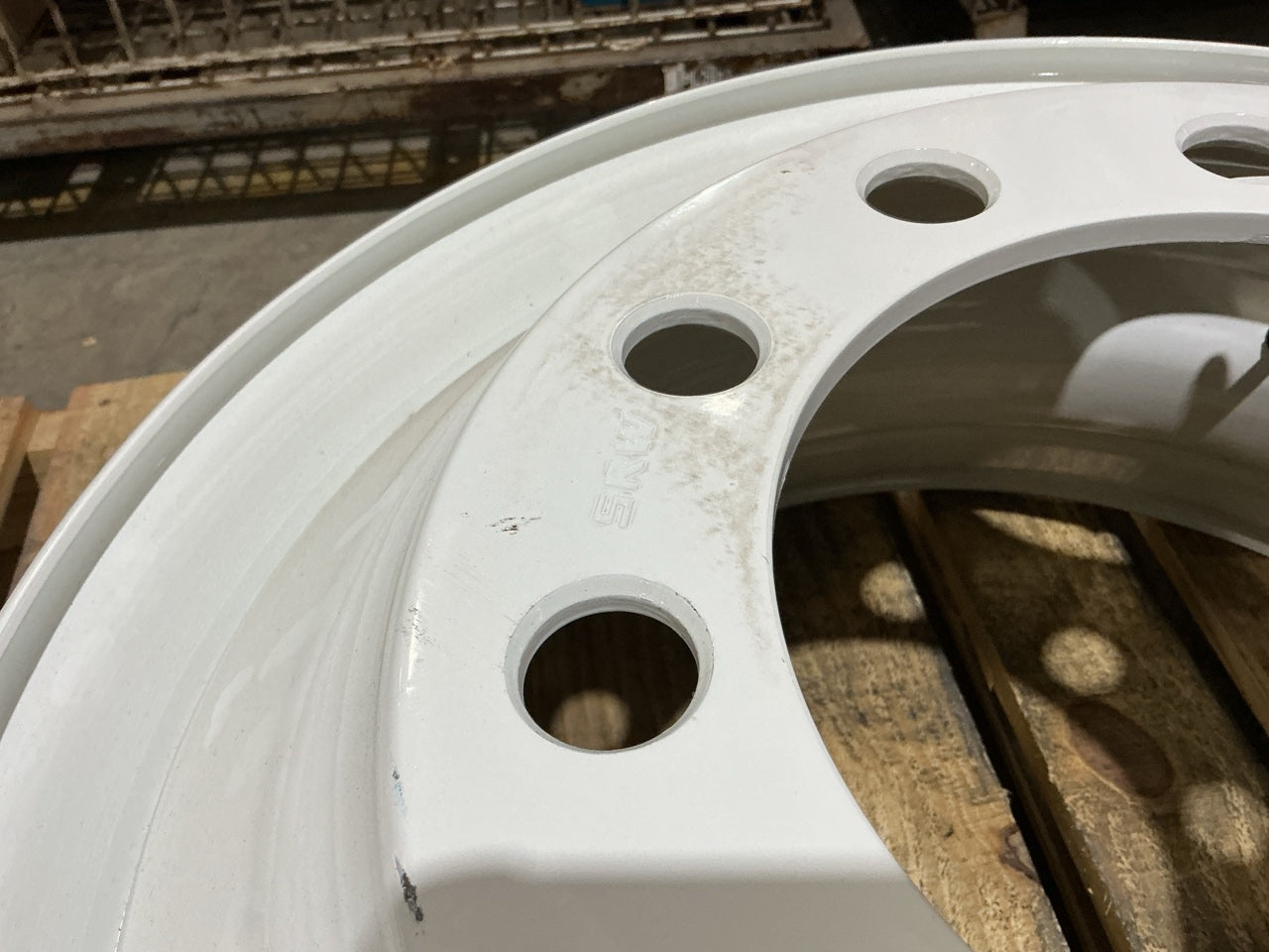 SCUFFED - Automann 157.L225X825SP White Steel Wheel, Stud Pilot, 22.5'' X 8.25''