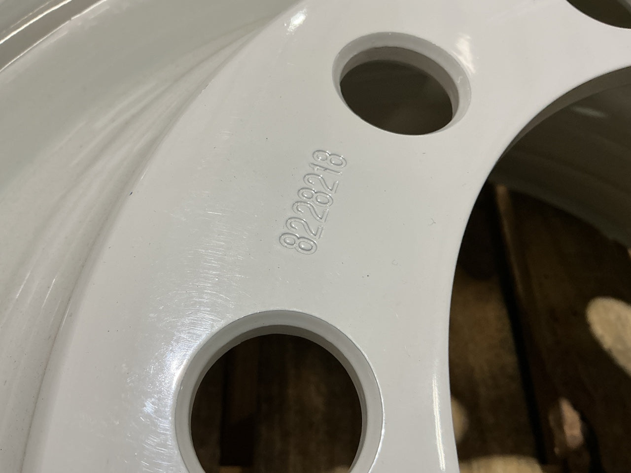 SCUFFED - Automann 157.L225X825SP White Steel Wheel, Stud Pilot, 22.5'' X 8.25''