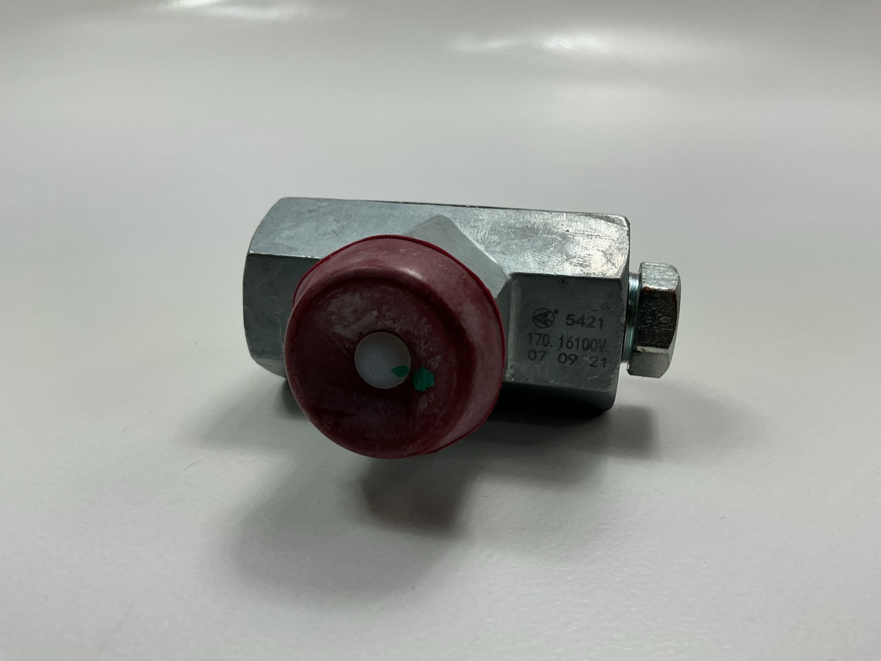 Automann 170.16100V Pressure Protection Valve Replaces Mack # 20QE2326A 25165589