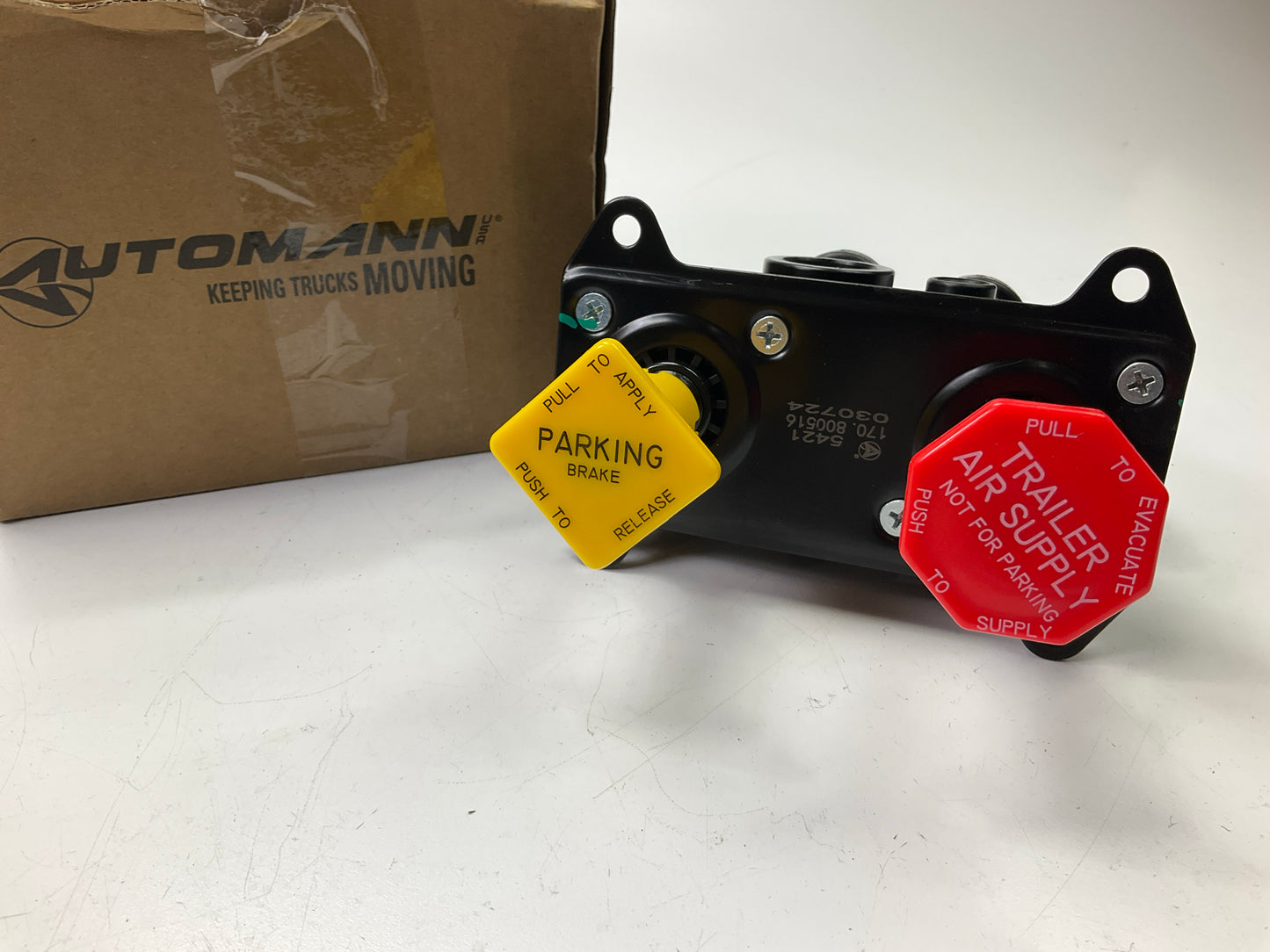 Automann 170.800516 MV3 Type Dash Control Module, Trailer Parking Brake