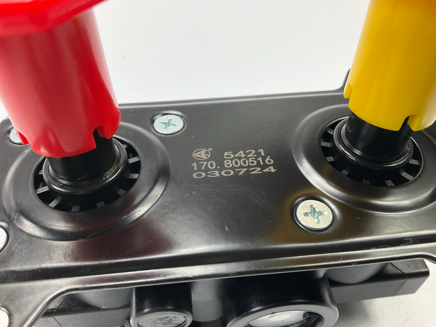 Automann 170.800516 MV3 Type Dash Control Module, Trailer Parking Brake