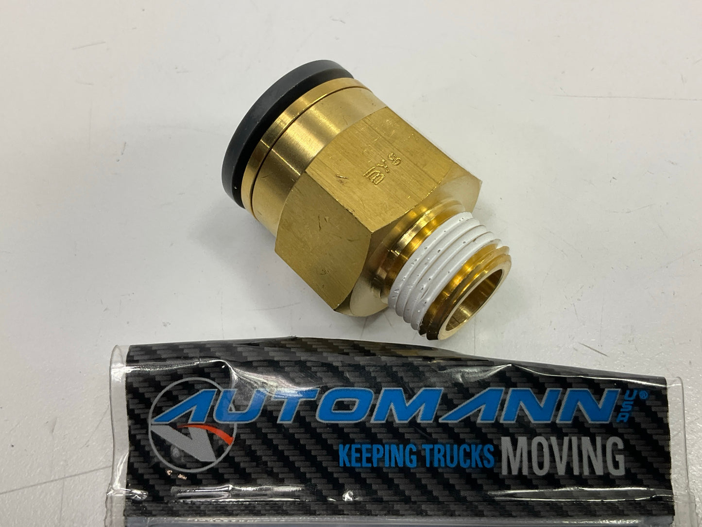 Automann 177.116810C PLC Fitting Male Air Brake Connector 5/8'' X 3/8'' NPT