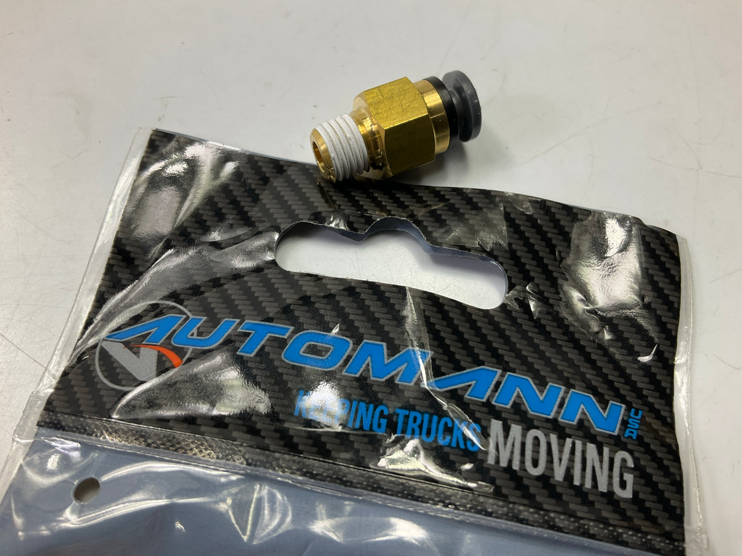 Automann 177.1168251 Male PLC Air Brake Fitting Brass Connector, 5/32'' X 1/16''