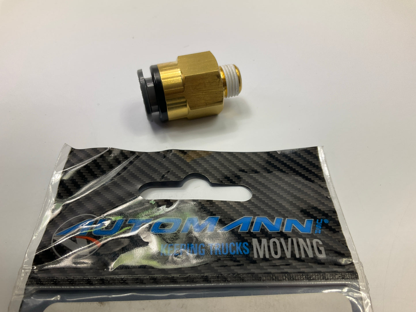 Automann 177.11686A PTC Male Connector 3/8'' Tube X 3/8'' NPT