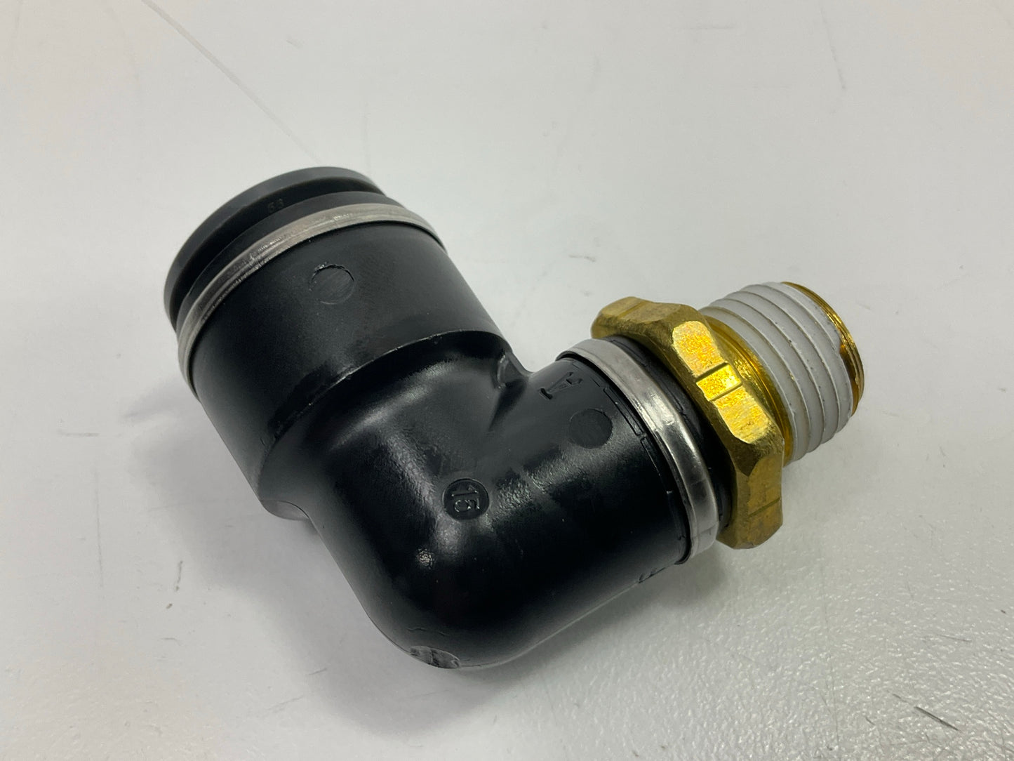 Automann 177.11698B Push-Lock Air Brake Fitting, 90° Male Swivel Elbow 1/2 X 1/4