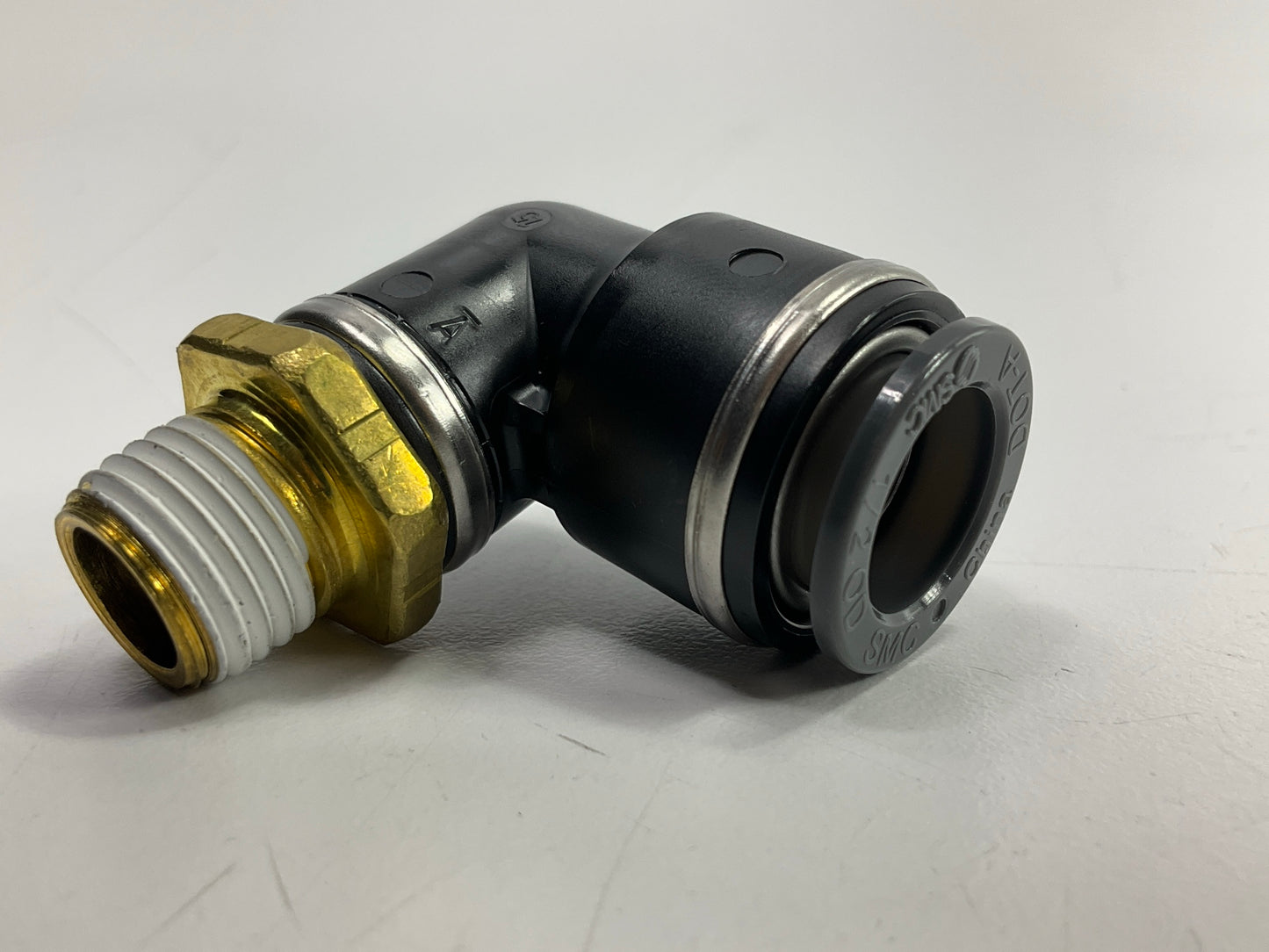 Automann 177.11698B Push-Lock Air Brake Fitting, 90° Male Swivel Elbow 1/2 X 1/4