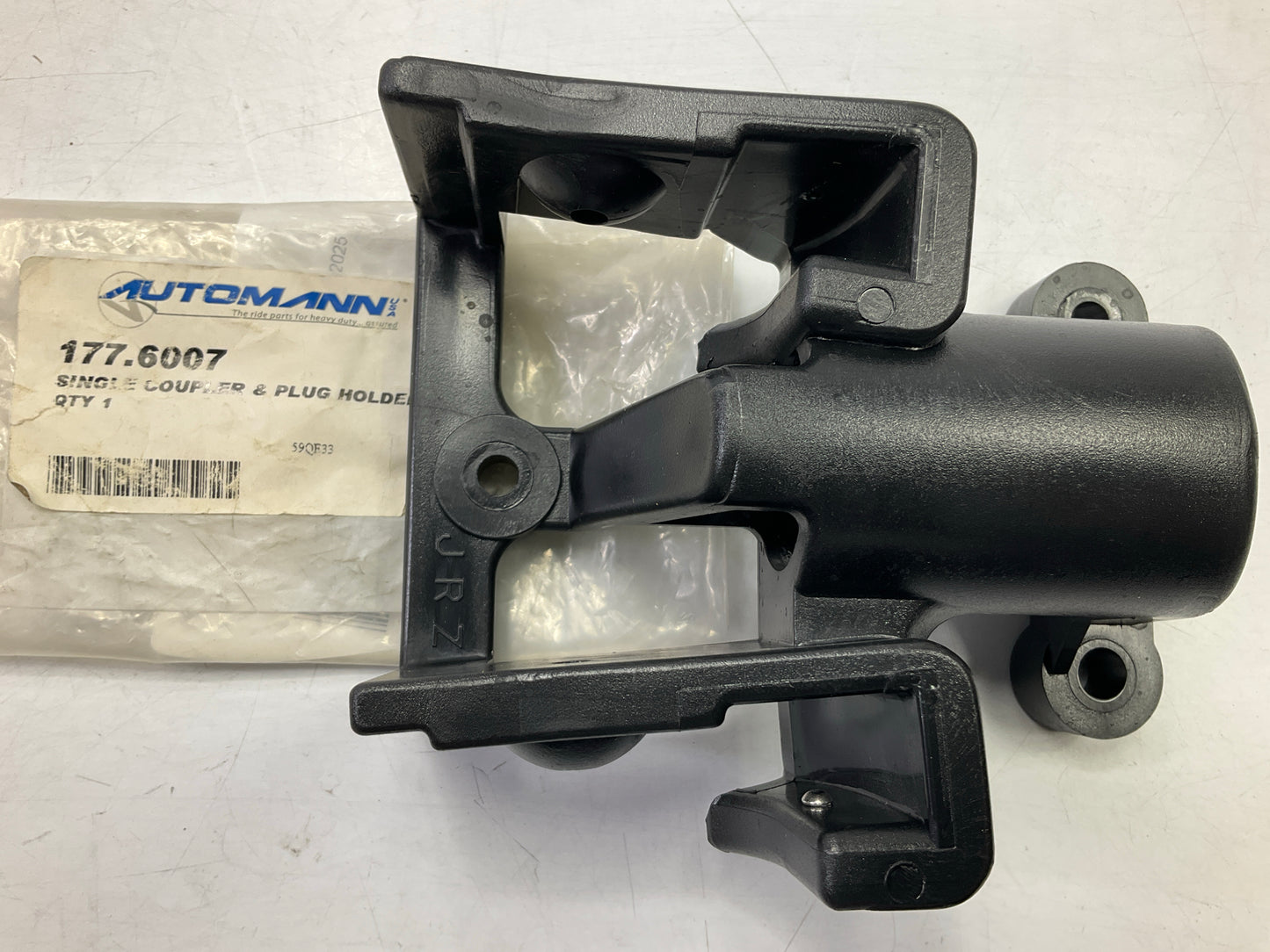 Automann 177.6007 Single Plug And Gladhand Holder Replaces 59QE33, 11514, 15-041