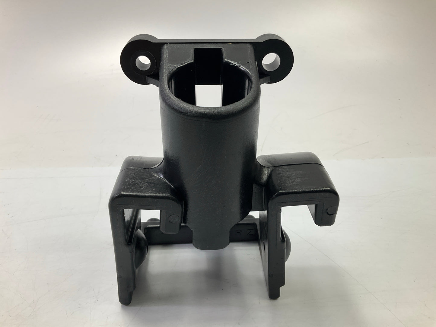 Automann 177.6007 Single Plug And Gladhand Holder Replaces 59QE33, 11514, 15-041
