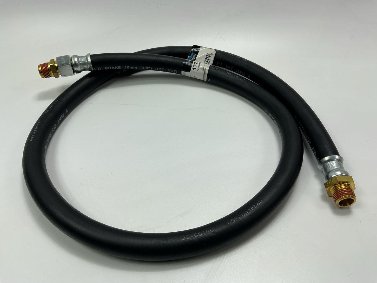 Automann 177.7248 48'' Air Brake Hose 3/8 NPT, One End Fixed, Other End Swivel