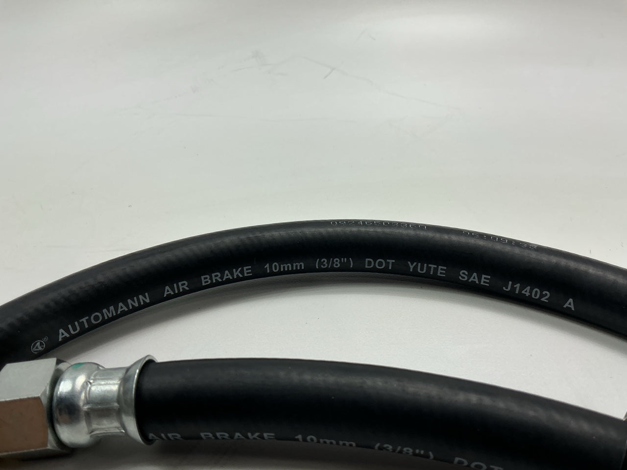 Automann 177.7248 48'' Air Brake Hose 3/8 NPT, One End Fixed, Other End Swivel