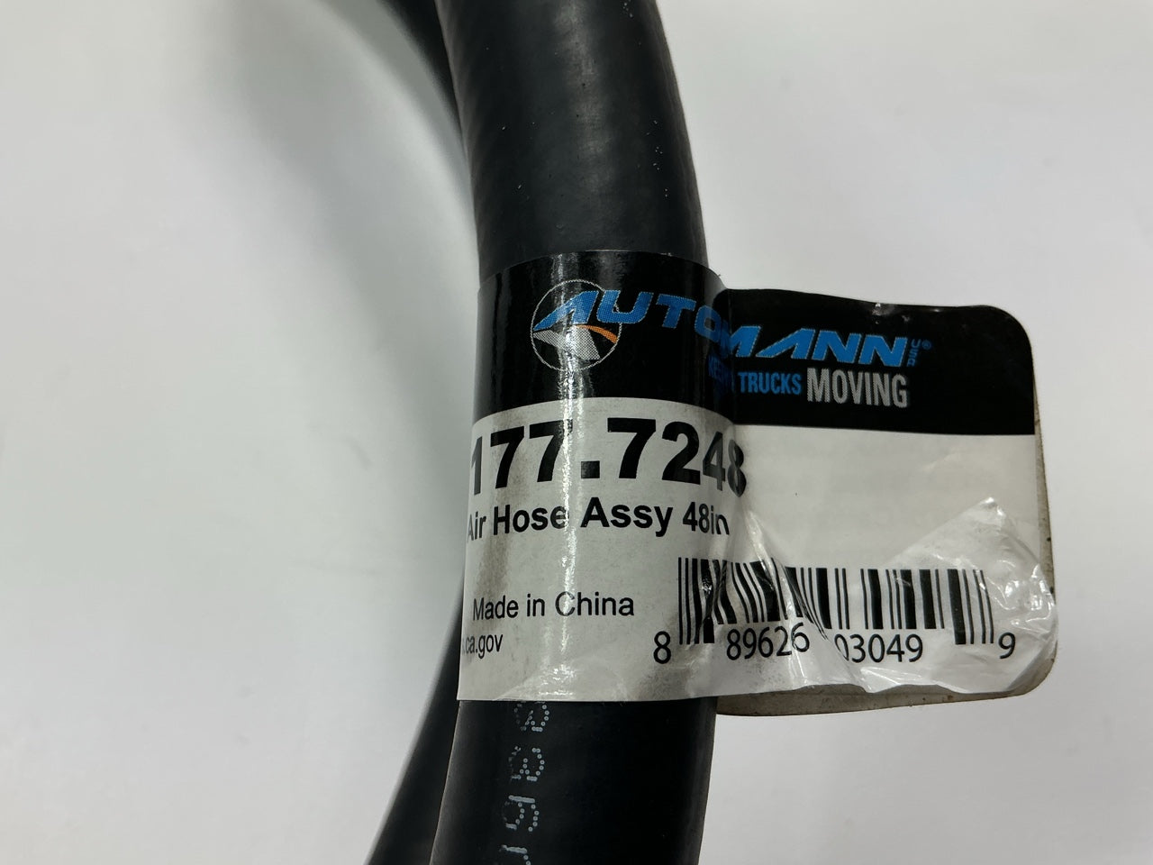 Automann 177.7248 48'' Air Brake Hose 3/8 NPT, One End Fixed, Other End Swivel