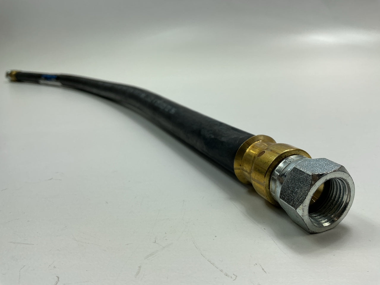 Automann 177.7428 Air Brake Hose, 3/8'' Swivel X 3/8'' Swivel X 28'' Long