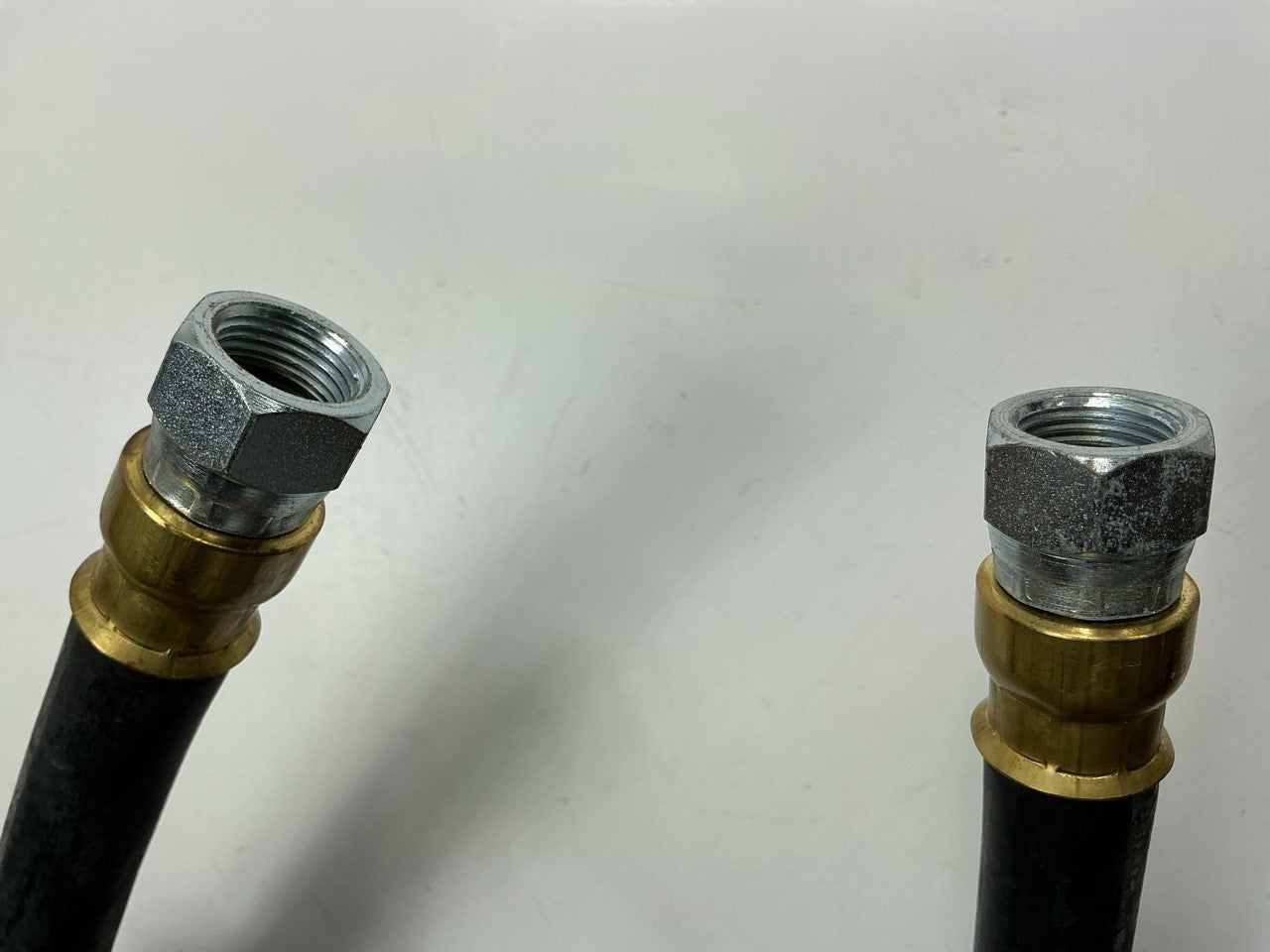 Automann 177.7434 Air Brake Hose, 3/8'' Swivel X 3/8'' Swivel X 34'' Long