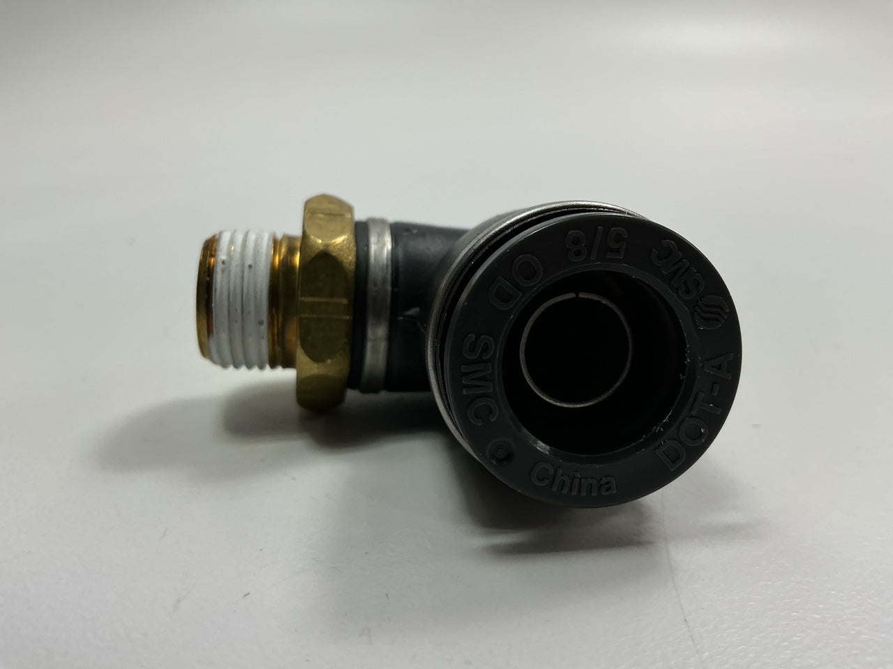 Automann 177.116910C PLC Swivel, Male 90° Elbow, 5/8''  X 3/8'' Air Brake Fitting