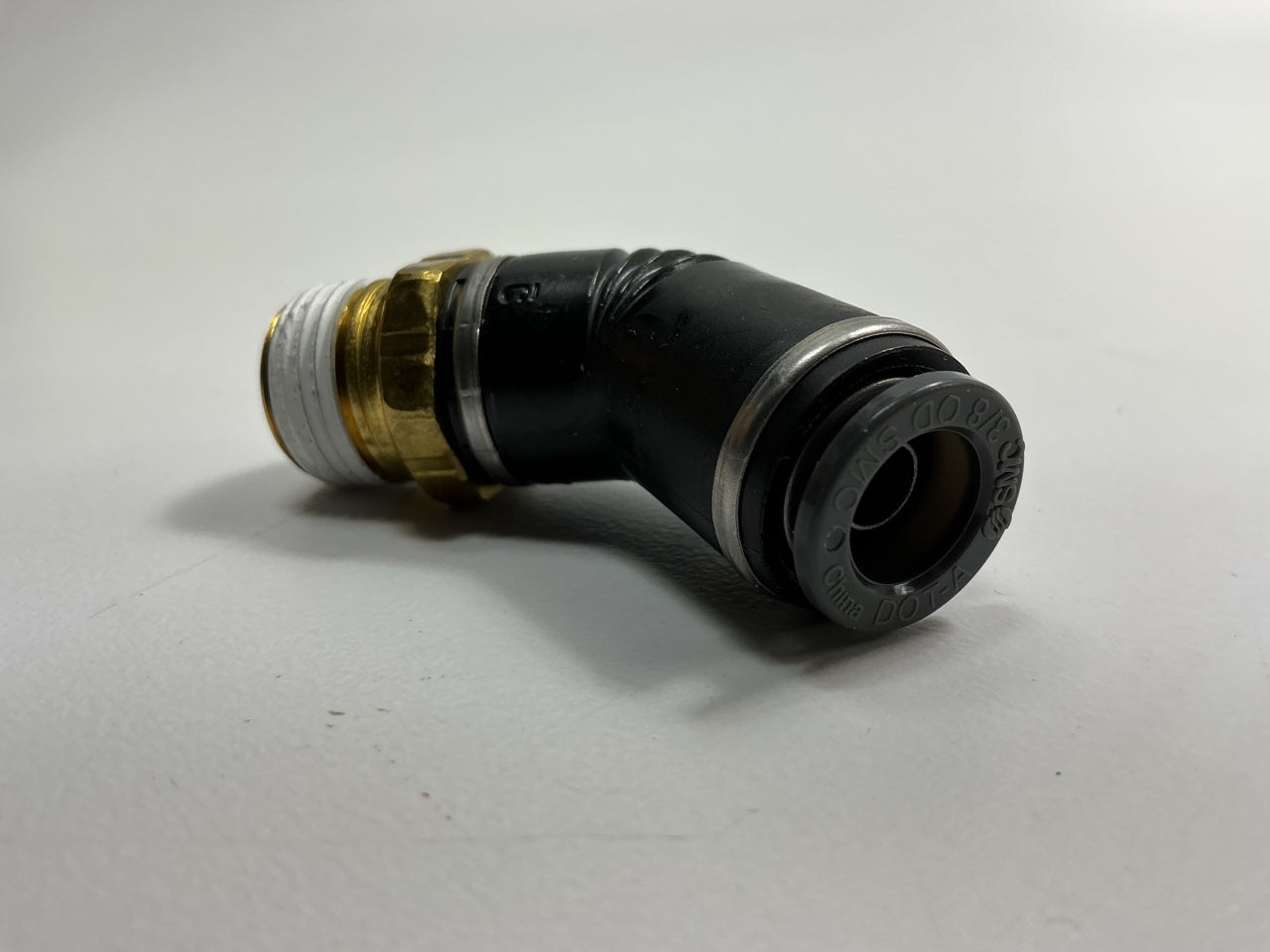 AUTOMANN 177.11746C Air Brake PLC 45 Deg Swivel Male Elbow 3/8'' Tube X 3/8'' NPT