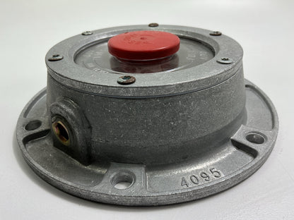 (2) Automann 180.10638 Trailer Hub Cap  Replaces 343-4095, 340046