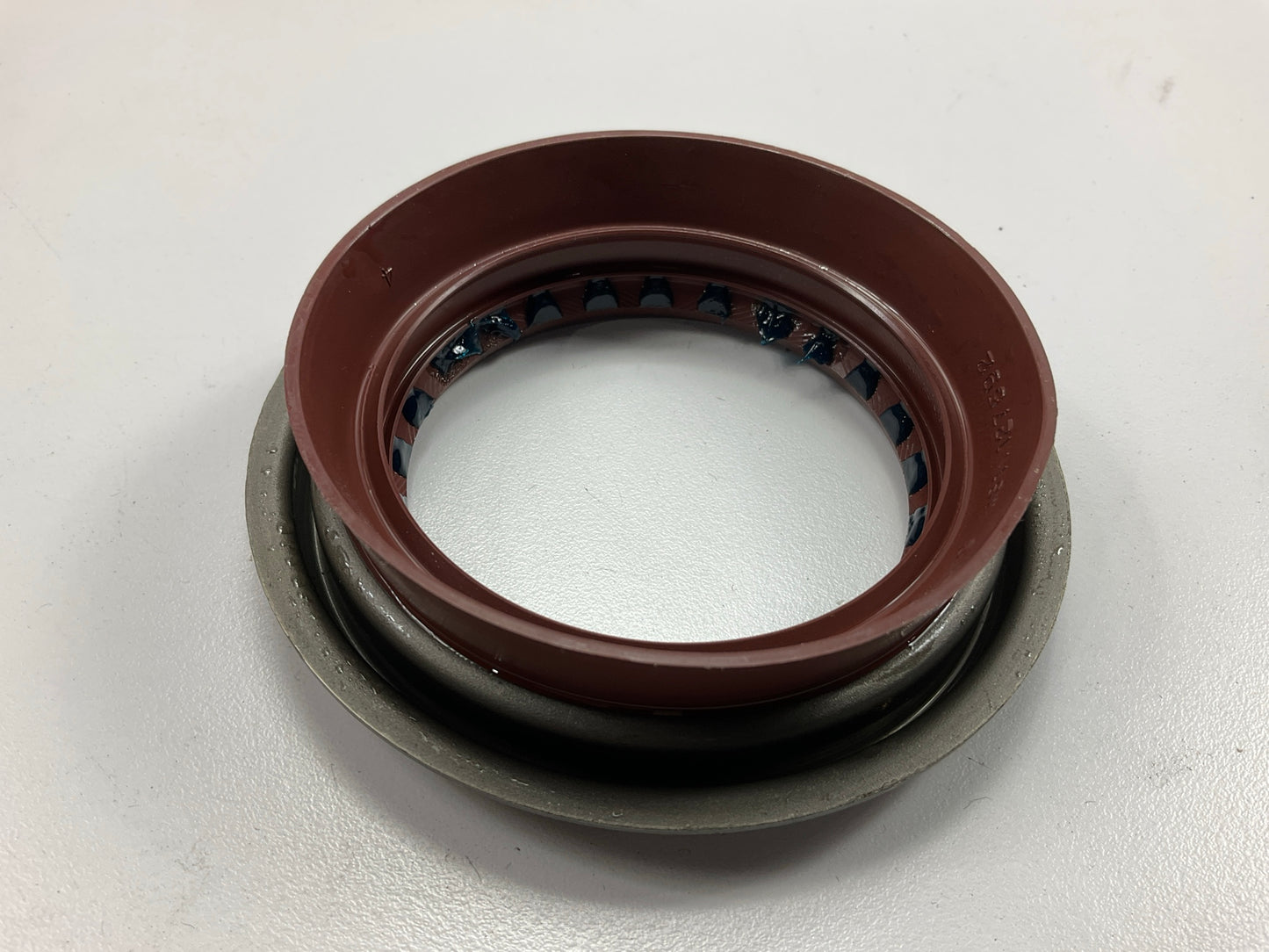 Automann 181.127592 Pinion Seal For Kenworth T660 & Peterbilt 379