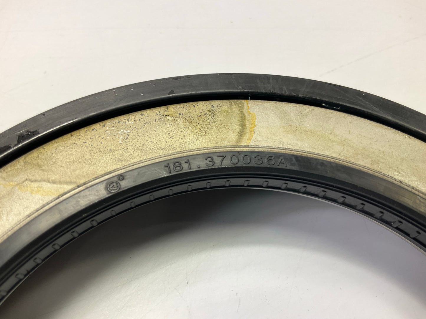 (2) Automann 181.370036A Wheel Seals - 370036A