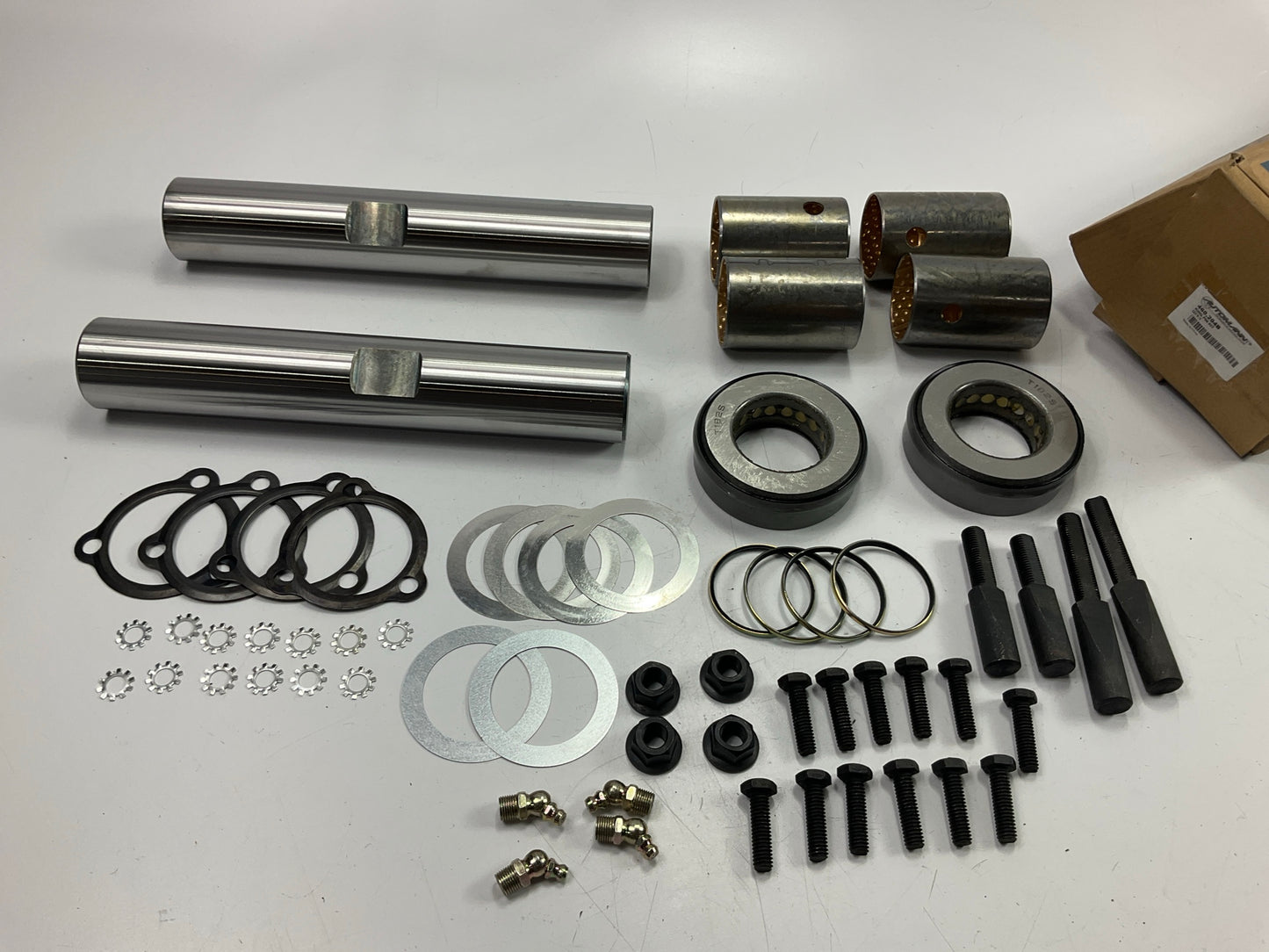 Automann 460.204B Steering King Pin Bolt Set
