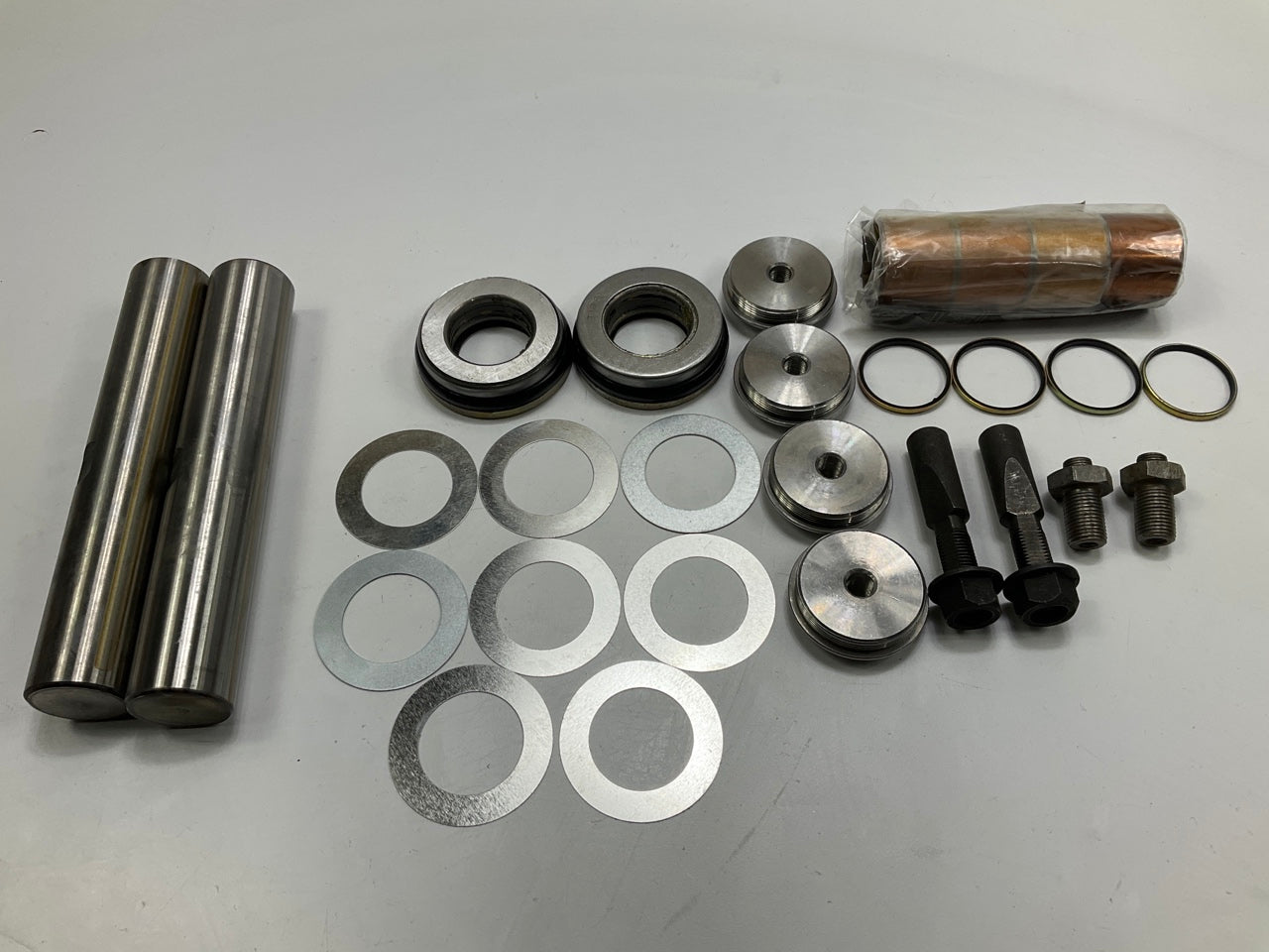 Automann 460.535C Steering King Pin Bolt Set Replaces 88936084 R201478 300-370
