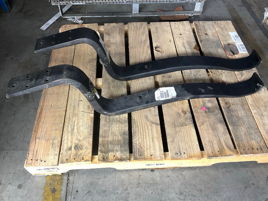 (2) Automann 55-1195OE Z-Spring Steel Springs For INTERNATIONAL 8300, 501566C93