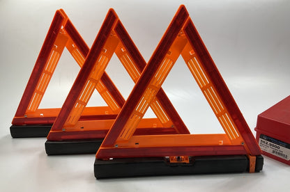 Automann 562.9000 Safety Emergency Triangle Three Piece Set With Case