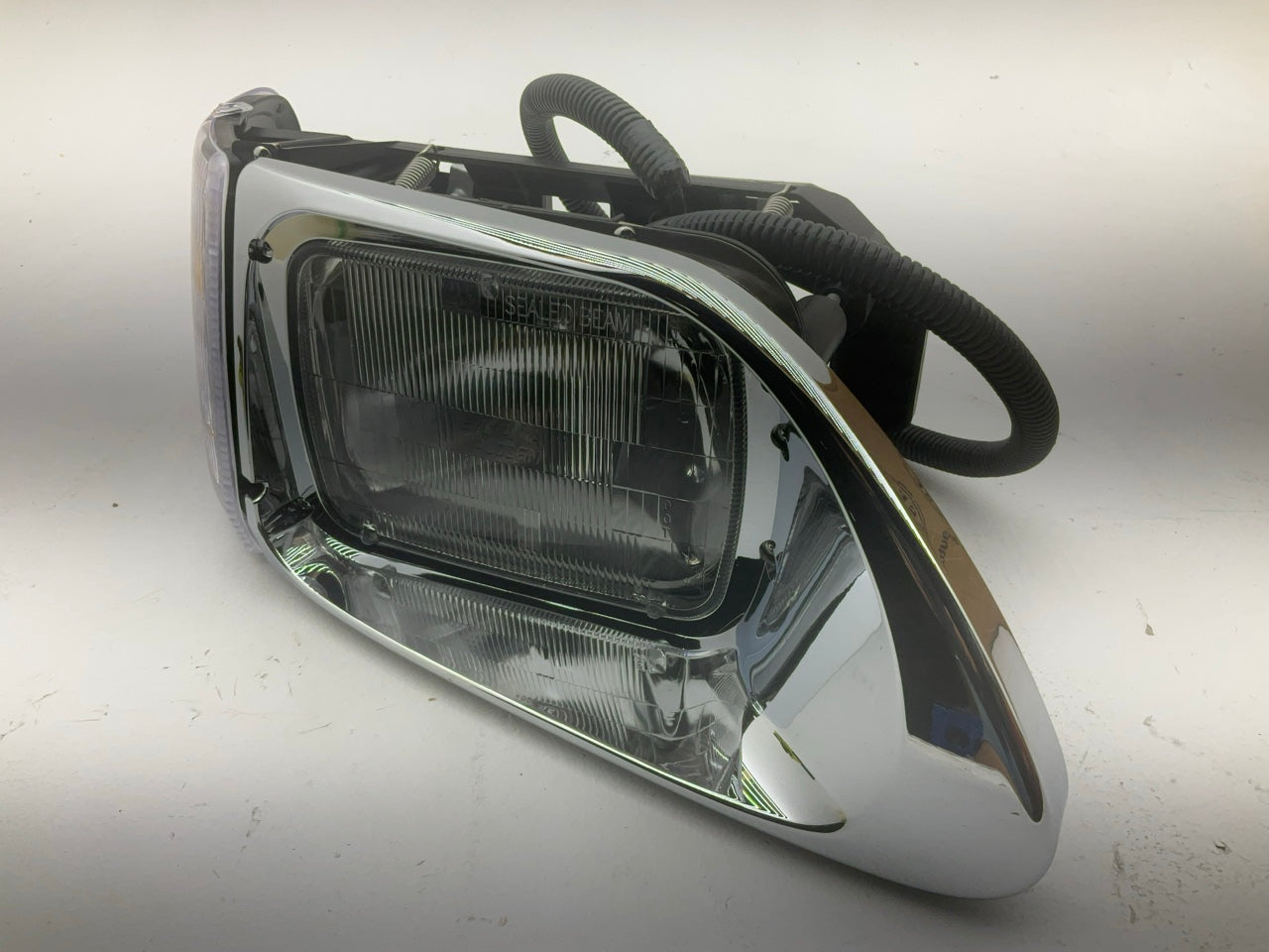 Automann 564.55206 Front Right Passenger Side Headlight Headlamp