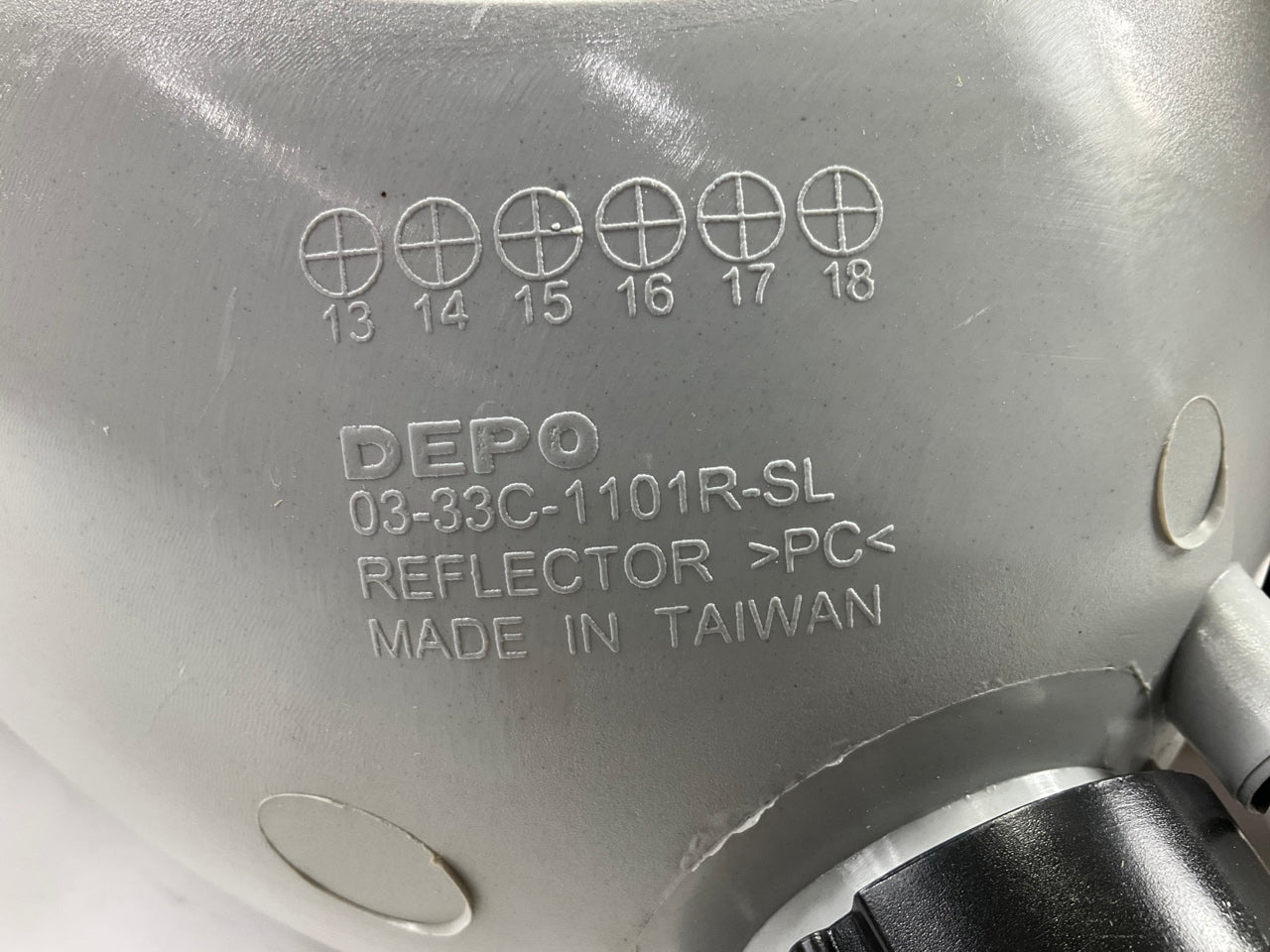 Automann 564.62025 Front Right Passenger Side Headlight Headlamp
