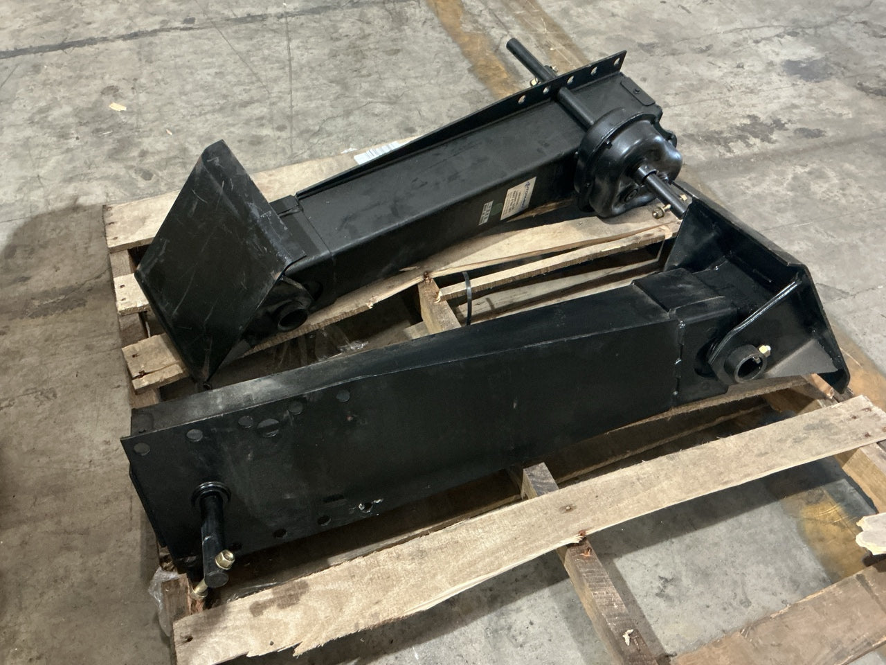 COMES AS SHOWN - AUTOMANN 568.1001 Trailer Landing Gear, 17'' Travel