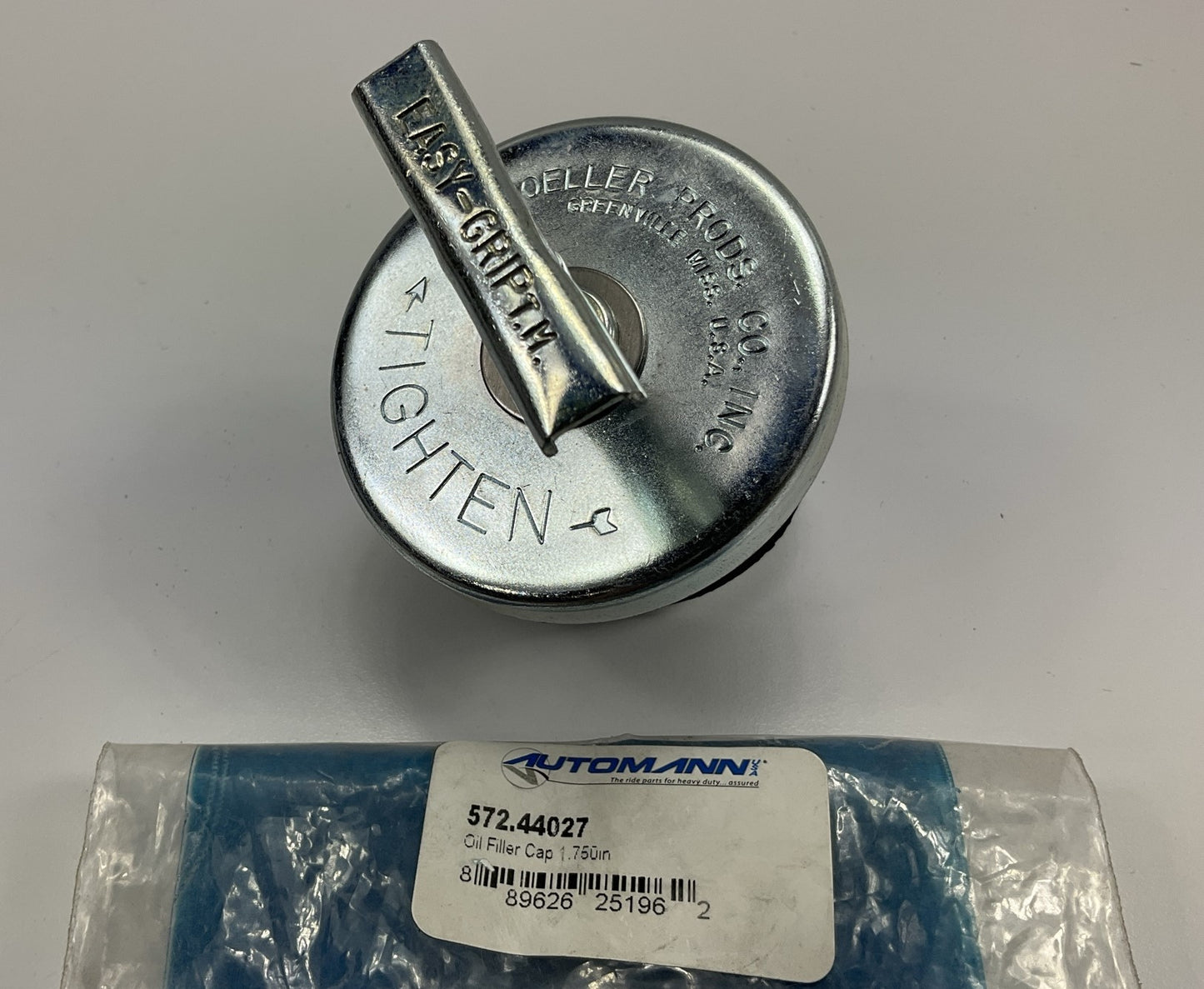 Automann 572-44027 Engine Oil Filler Cap, 1-3/4'' Replaces Detroit Diesel 5120098