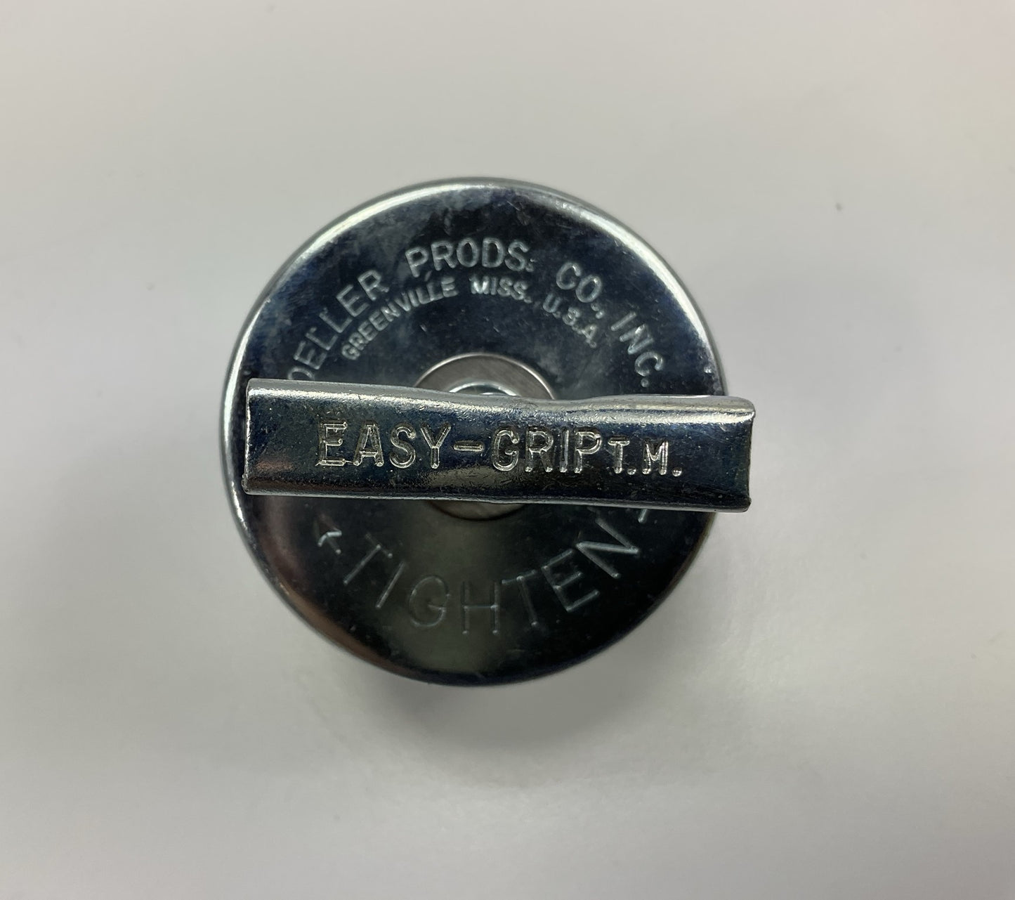 Automann 572-44027 Engine Oil Filler Cap, 1-3/4'' Replaces Detroit Diesel 5120098