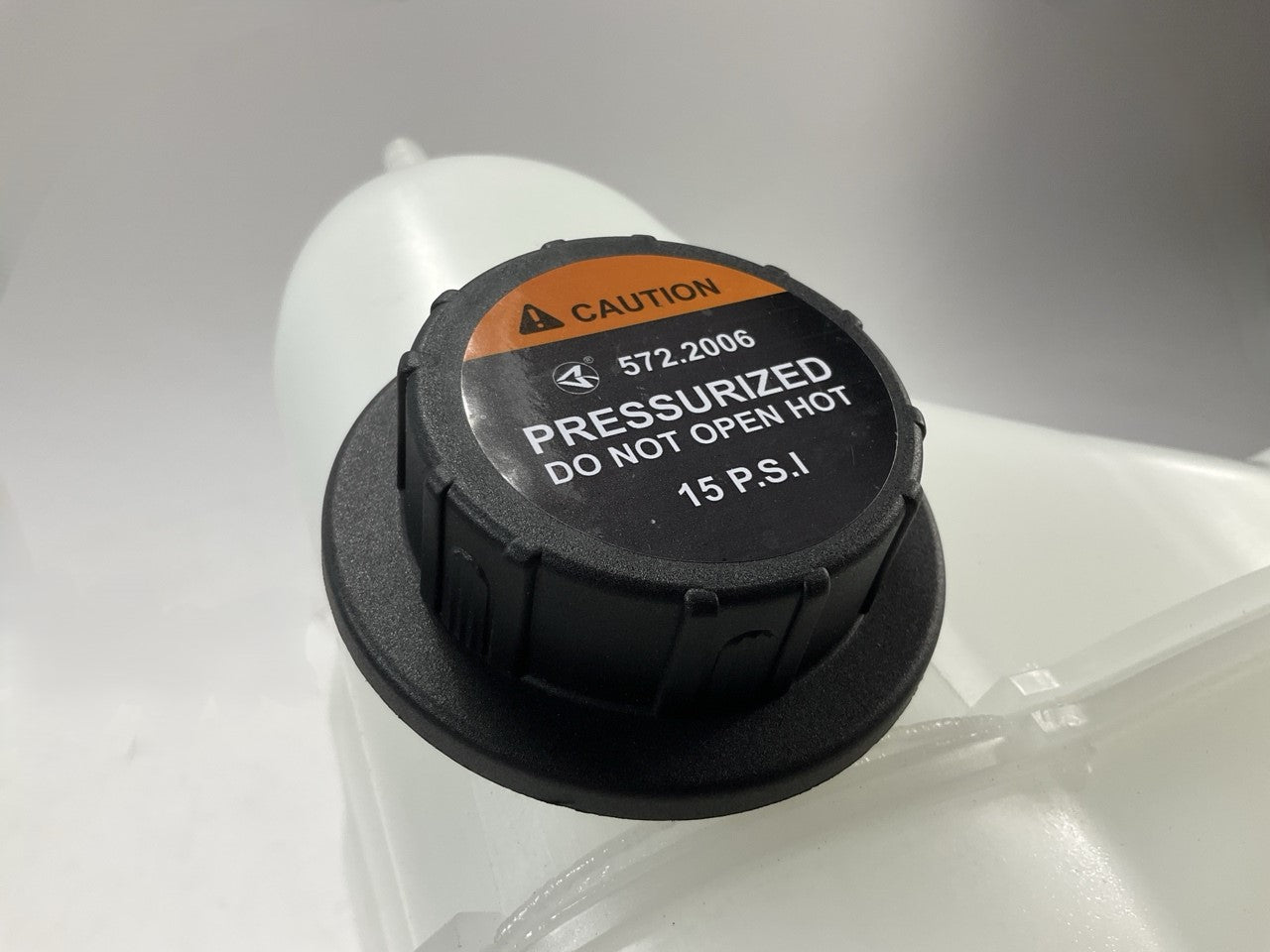 Automann 575.1032 Radiator Coolant Reservoir For International 9200 9400 9900