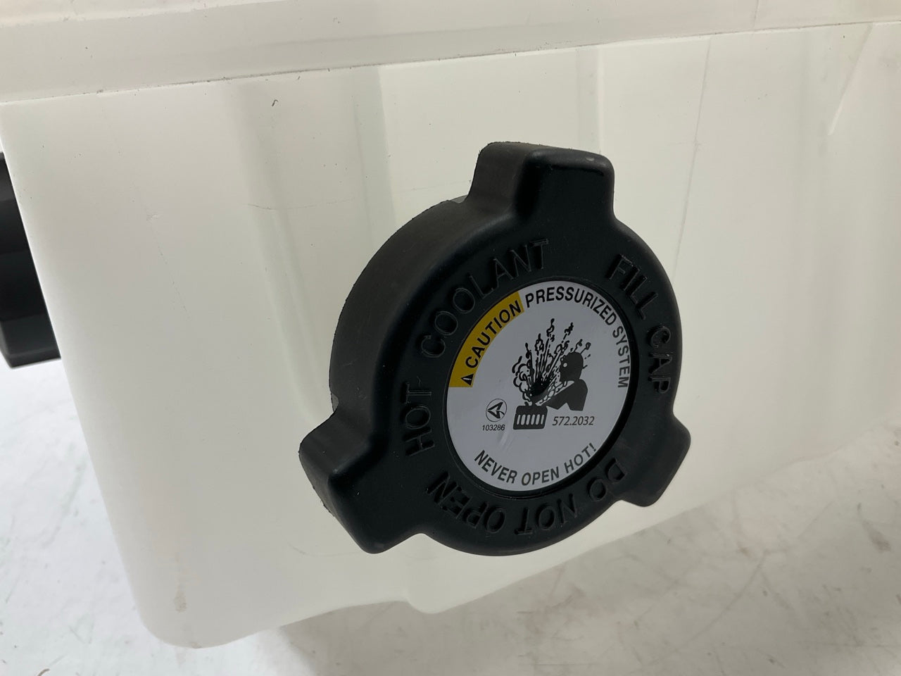 Automann 575-1073 Radiator Engine Coolant Reservoir Recovery Tank