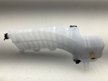 Automann 575.1082 Radiator Coolant Reservoir For Volvo VN VNL, Mack CHU CHX GU