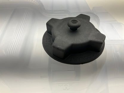 Automann 575.1082 Radiator Coolant Reservoir For Volvo VN VNL, Mack CHU CHX GU