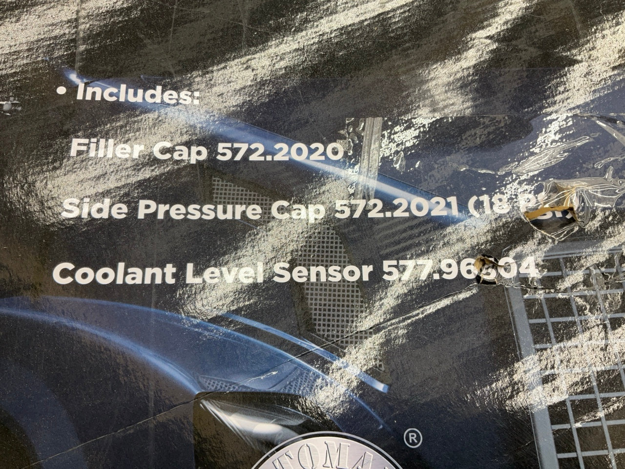 Automann 575.1082 Radiator Coolant Reservoir For Volvo VN VNL, Mack CHU CHX GU